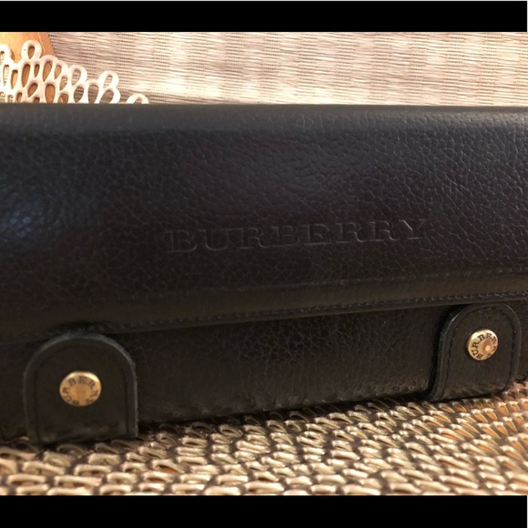 Burberry Handbags - Burberry Long Wallet